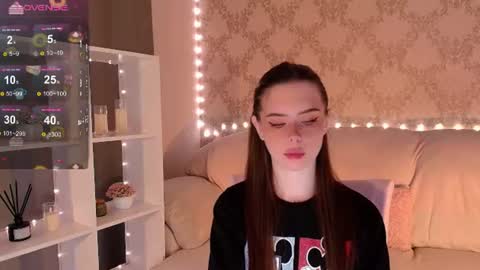 Mia online show from August 10, 4:25 am