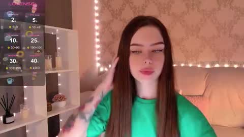 Mia online show from August 11, 3:52 am