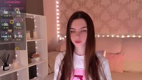 Mia online show from August 12, 3:42 am