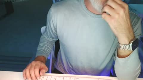 holymoses8 online show from August 2, 11:55 pm