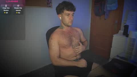 Andrew online show from August 12, 7:49 pm