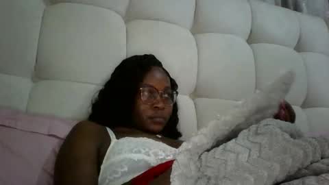 Honevey online show from April 11, 9:26 pm