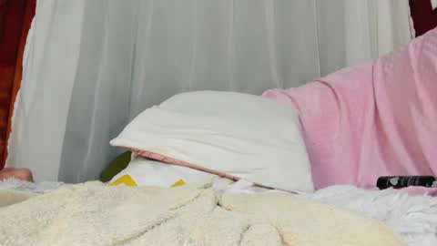 honey  monroe online show from August 5, 7:06 am