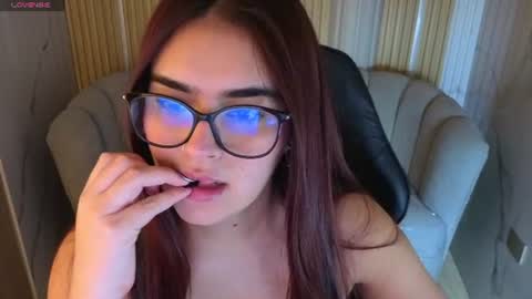 honey_bloom_cn online show from August 14, 2:53 pm