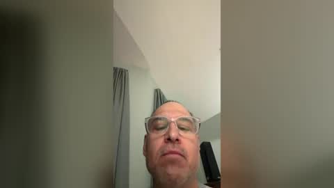 honey_man14 online show from August 11, 10:39 am