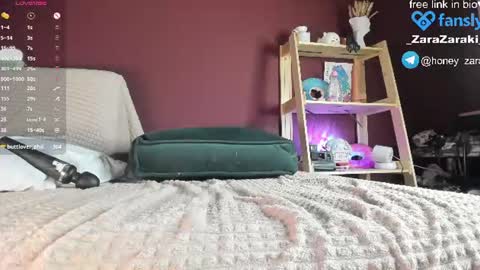 Jexy online show from August 4, 6:27 pm