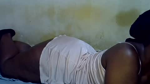 honey_sunshiny online show from August 12, 8:11 pm