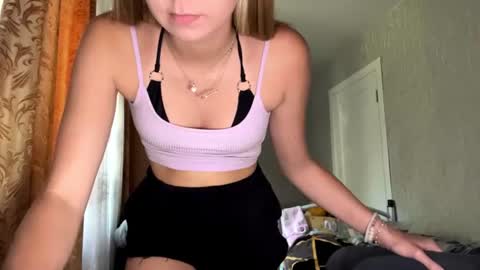 Klara online show from August 15, 12:20 pm