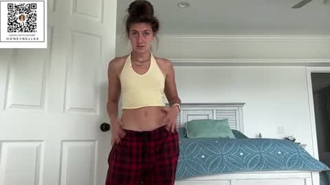 belle brunette online show from July 13, 1:40 pm