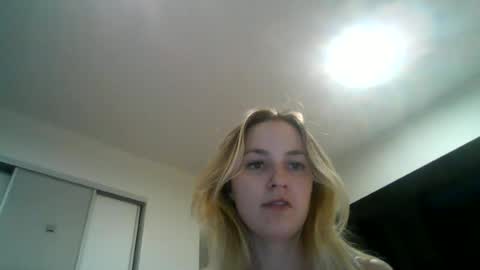 honeyblakex online show from June 16, 5:17 am