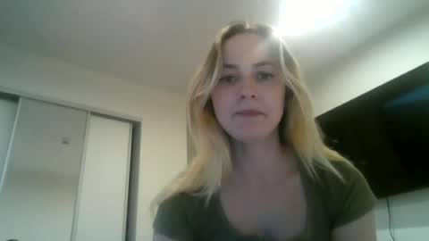 honeyblakex online show from June 30, 5:08 am
