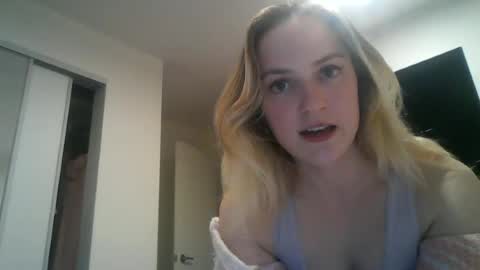 honeyblakex online show from July 7, 5:22 am
