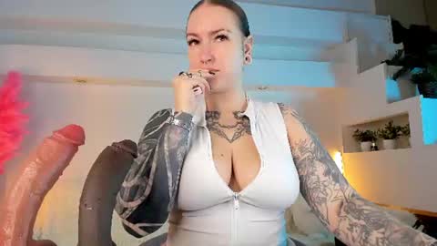 Alexia online show from August 13, 7:11 am
