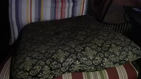 Honeysuckle online show from July 7, 1:53 am