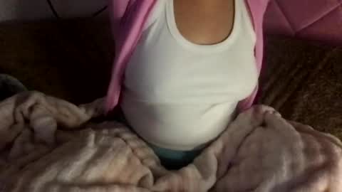 honeyyy89 online show from August 7, 10:48 am