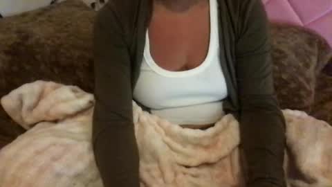 honeyyy89 online show from August 16, 2:37 am