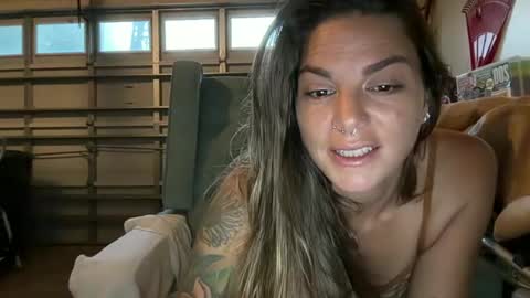 HoodHippy online show from July 15, 10:49 am