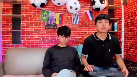 Jake y Troy online show from June 27, 7:49 pm