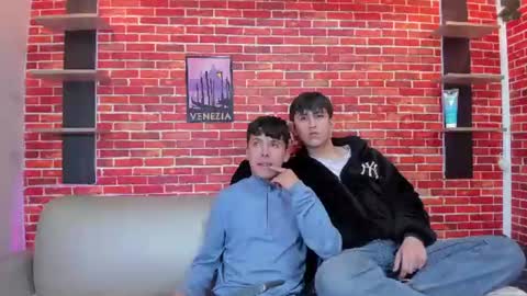 Jake y Troy online show from July 22, 8:22 pm