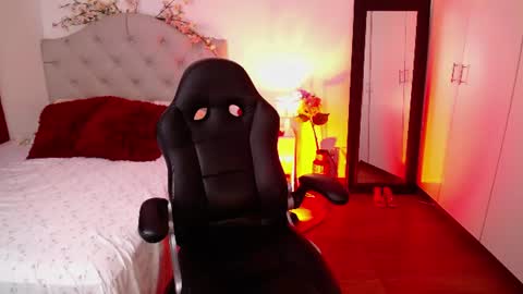 hope11x online show from August 9, 2:56 am