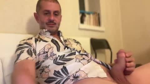 hoplonger online show from August 2, 7:10 pm