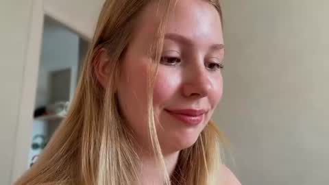 Audrey online show from August 14, 2:48 am