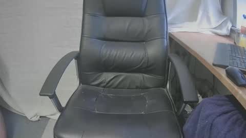 horneypanties305300 online show from June 5, 1:27 pm