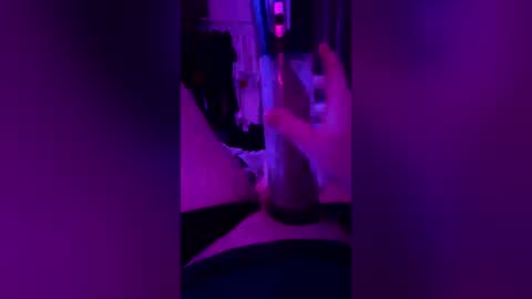 horny_baby_boy online show from June 26, 11:30 pm