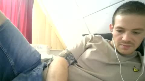 horny_dutch020 online show from May 9, 12:40 pm