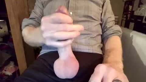 horny_hubby0077 online show from May 29, 3:09 am