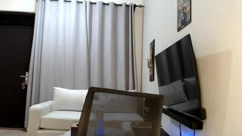 horny_princcess online show from July 16, 9:37 pm