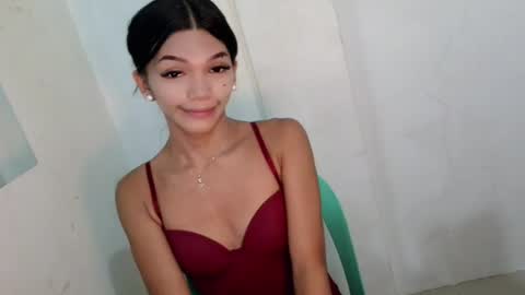 Rhiana online show from August 6, 3:27 am
