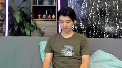 Alex and Camilo online show from May 12, 2:28 pm