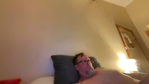 hornybuggar69 online show from August 18, 4:02 pm