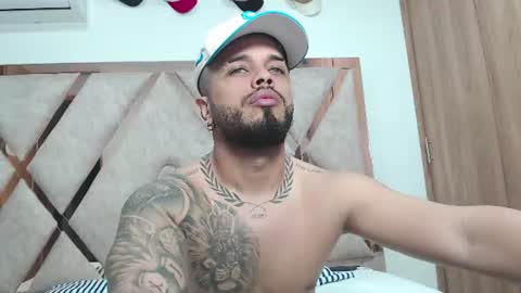 hornygirl_20000 online show from August 17, 1:21 am