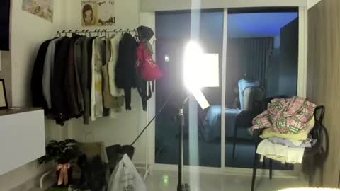 hornykinkykitty online show from June 23, 2:23 am