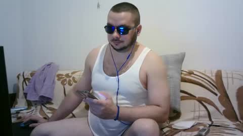 hornymonkey991 online show from August 14, 12:25 am