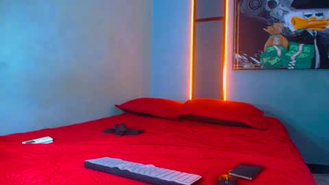 hornyshow1 online show from August 14, 12:42 pm