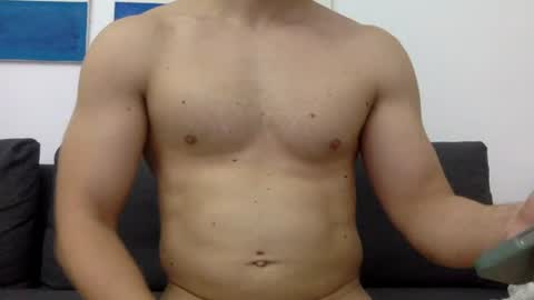 hornyspaniard93 online show from June 25, 3:26 pm