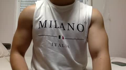 hornyspaniard93 online show from July 10, 2:23 pm
