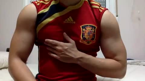hornyspaniard93 online show from July 19, 4:53 pm