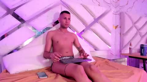 hot boymis online show from July 20, 1:03 pm