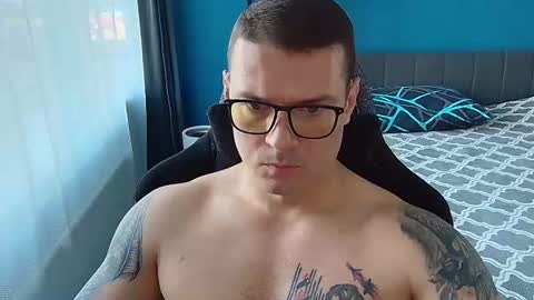 hot_cap_77 online show from July 31, 1:39 pm