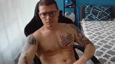hot_cap_77 online show from July 31, 5:29 pm