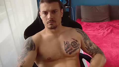 hot_cap_77 online show from August 15, 2:43 pm