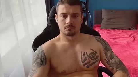 hot_cap_77 online show from August 16, 2:43 pm