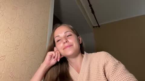 hot_chance_ online show from August 10, 5:25 pm