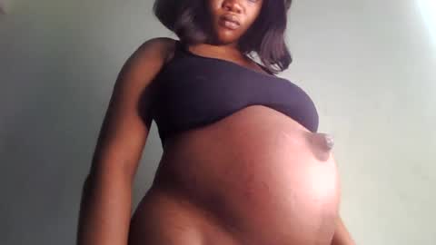 Zarah online show from August 13, 1:36 pm