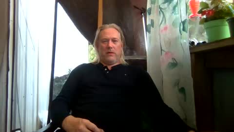 hot_cock_dancer online show from June 29, 6:32 pm