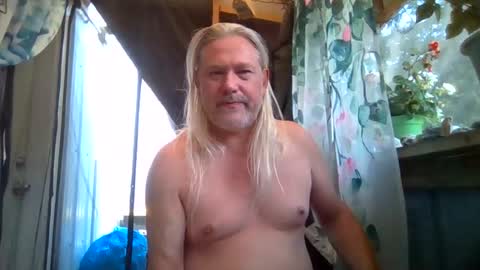 hot_cock_dancer online show from August 17, 8:14 pm